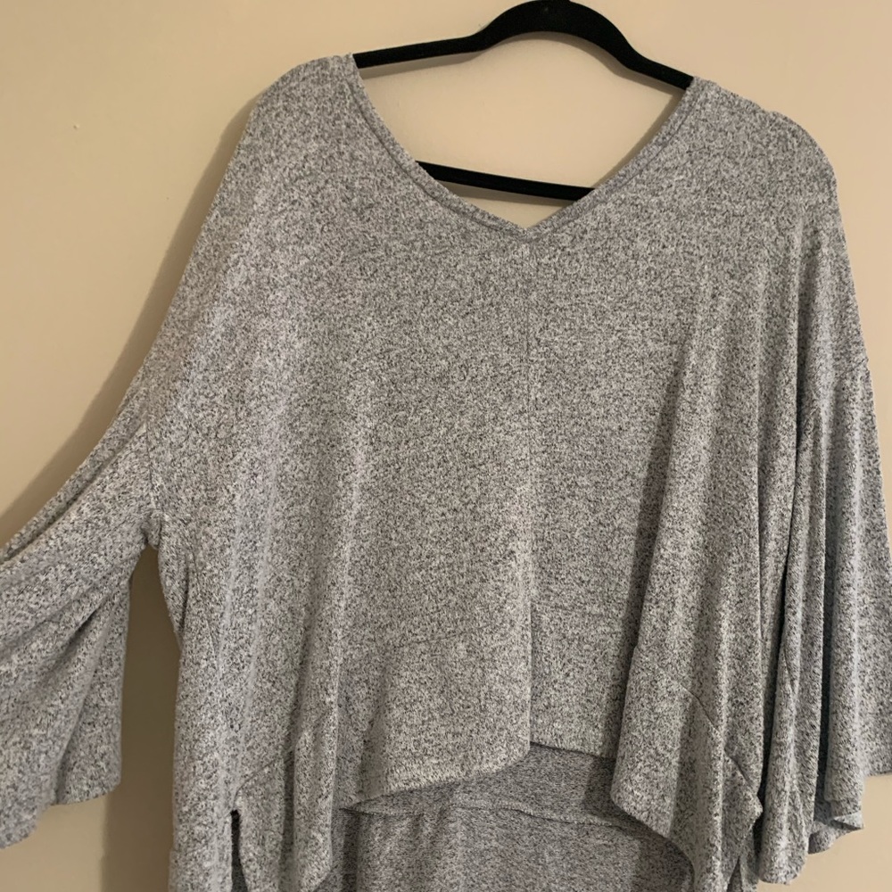 Grey half sleeve top